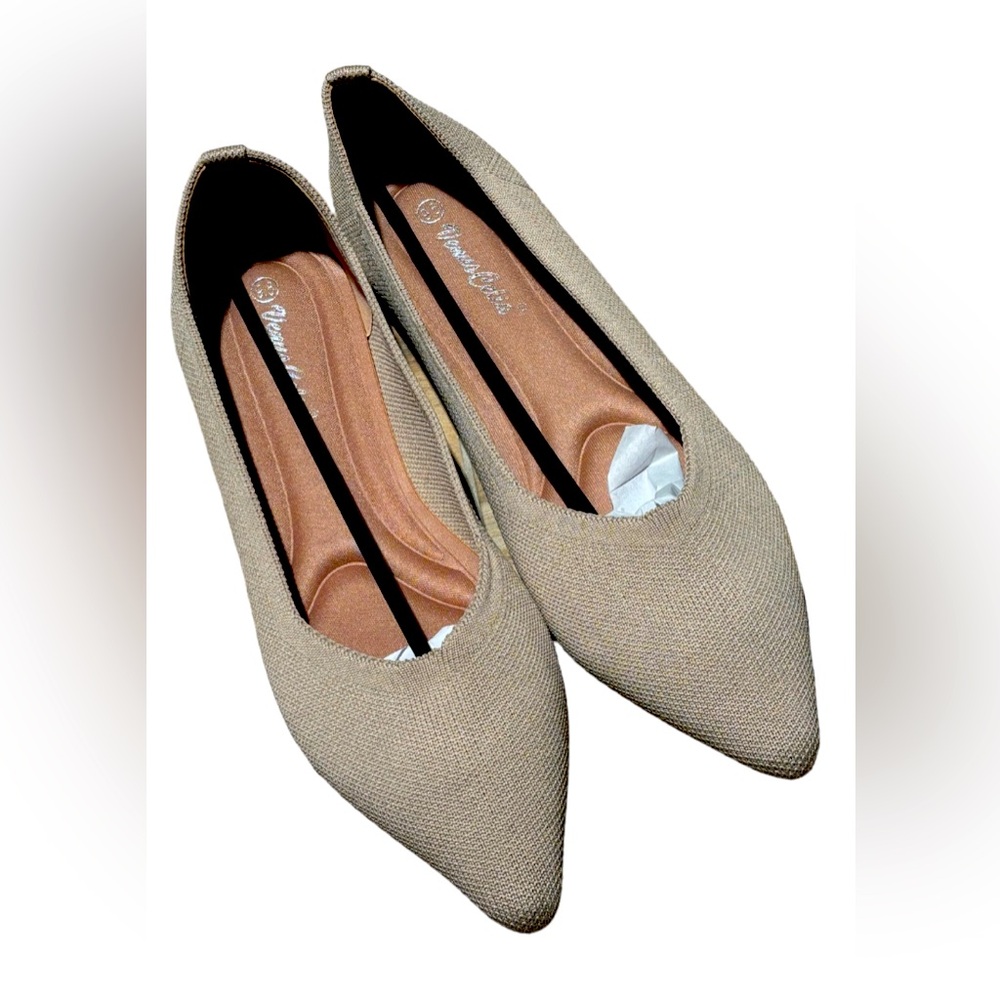 VenusCelia Women's Dextrous Knit Flat Shoe (NWOT)